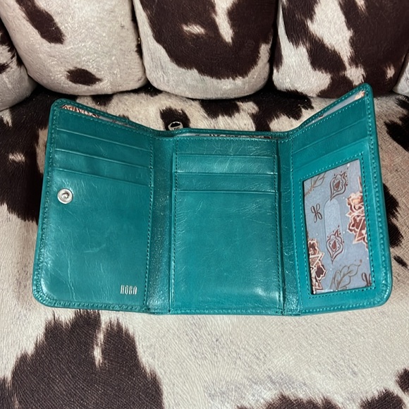 Hobo Jill Tri-Fold Wallet - Picture 5 of 7